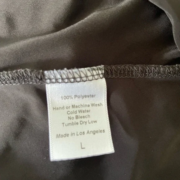 Lucy In The Sky Aliah Puff Chiffon Wrap Dress - Picture 4 of 4